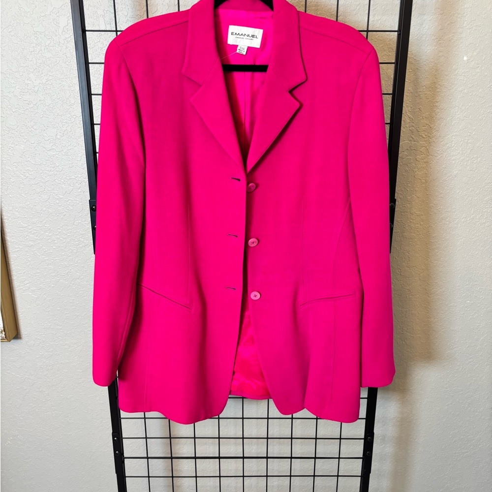 Emanuel Ungaro Vibrant Fuchsia Blazer Jacket & skirt